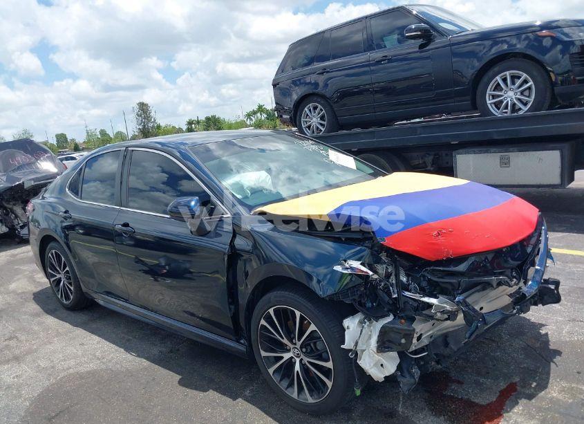 Photo 6 of 2018 Toyota Camry SE (VIN 4T1B11HK9JU589749)