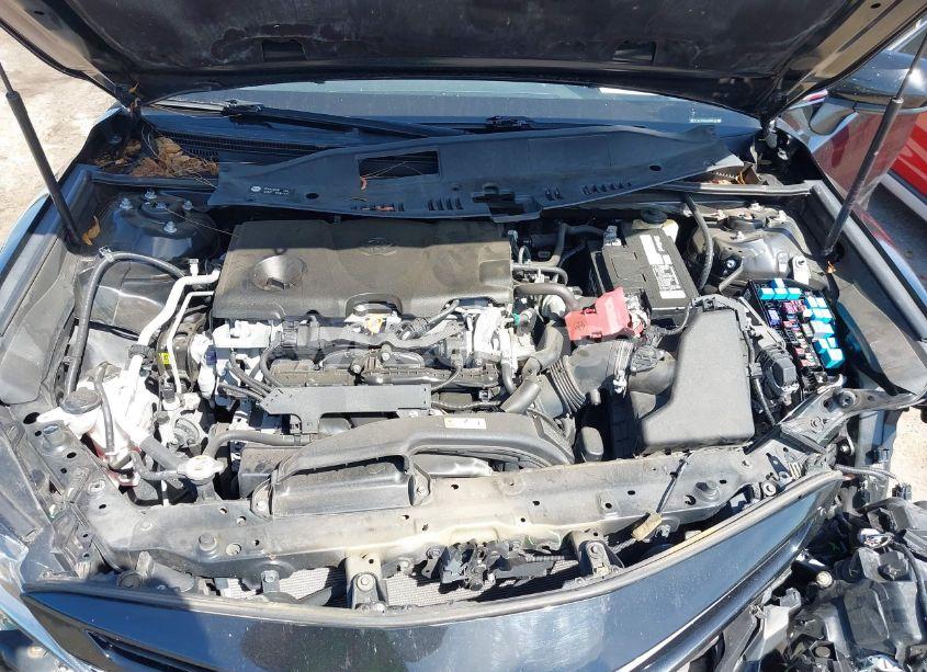 Photo 10 of 2018 Toyota Camry SE (VIN 4T1B11HK9JU606226)