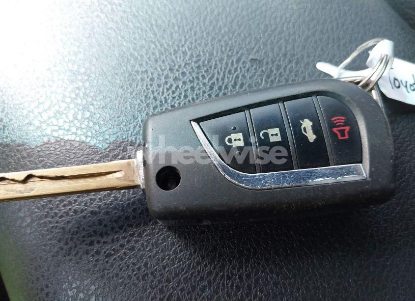 Photo 11 of 2018 Toyota Camry SE (VIN 4T1B11HK9JU606226)