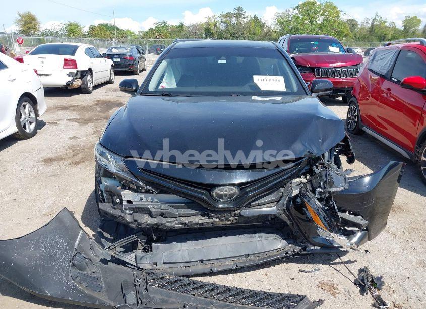 Photo 12 of 2018 Toyota Camry SE (VIN 4T1B11HK9JU606226)