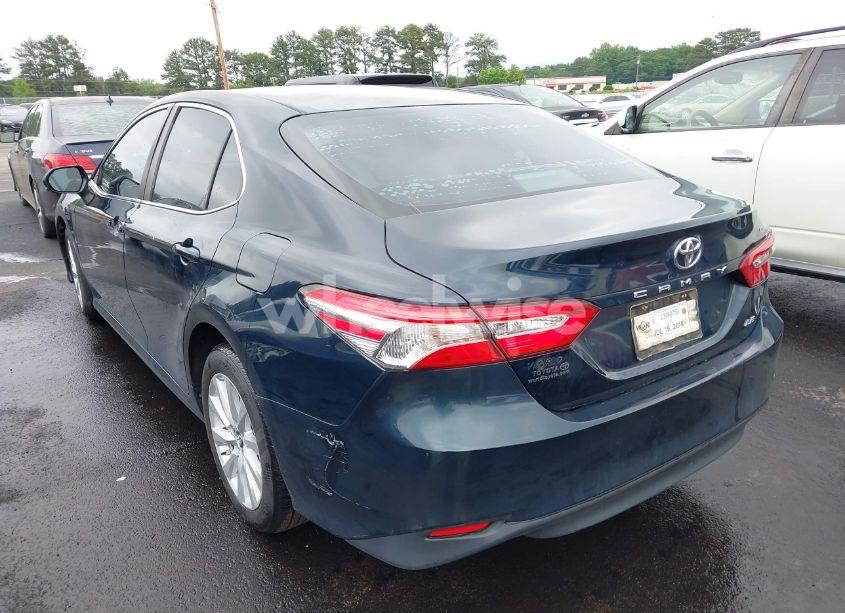 Photo 3 of 2018 Toyota Camry LE (VIN 4T1B11HK9JU614682)