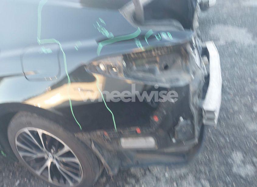 Photo 12 of 2018 Toyota Camry SE (VIN 4T1B11HK9JU626220)