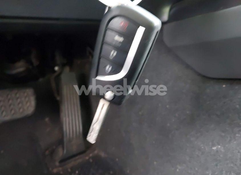 Photo 11 of 2018 Toyota Camry SE (VIN 4T1B11HK9JU643308)