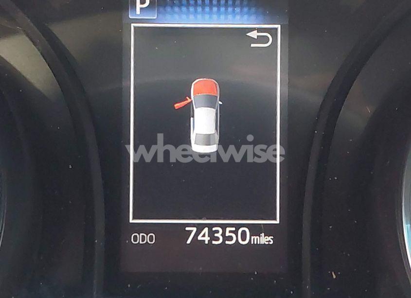 Photo 15 of 2018 Toyota Camry SE (VIN 4T1B11HK9JU643308)