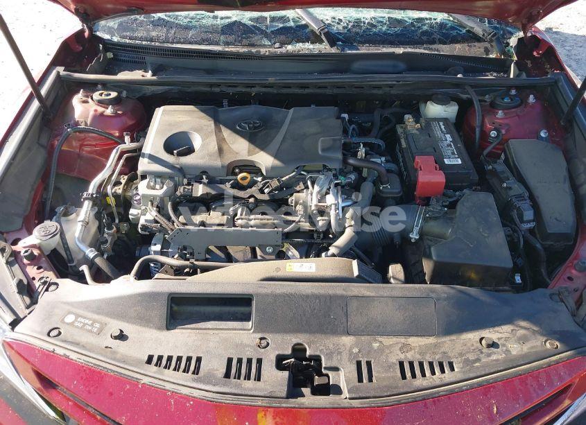 Photo 10 of 2018 Toyota Camry SE (VIN 4T1B11HK9JU655362)