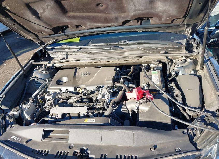 Photo 10 of 2018 Toyota Camry SE (VIN 4T1B11HK9JU656074)