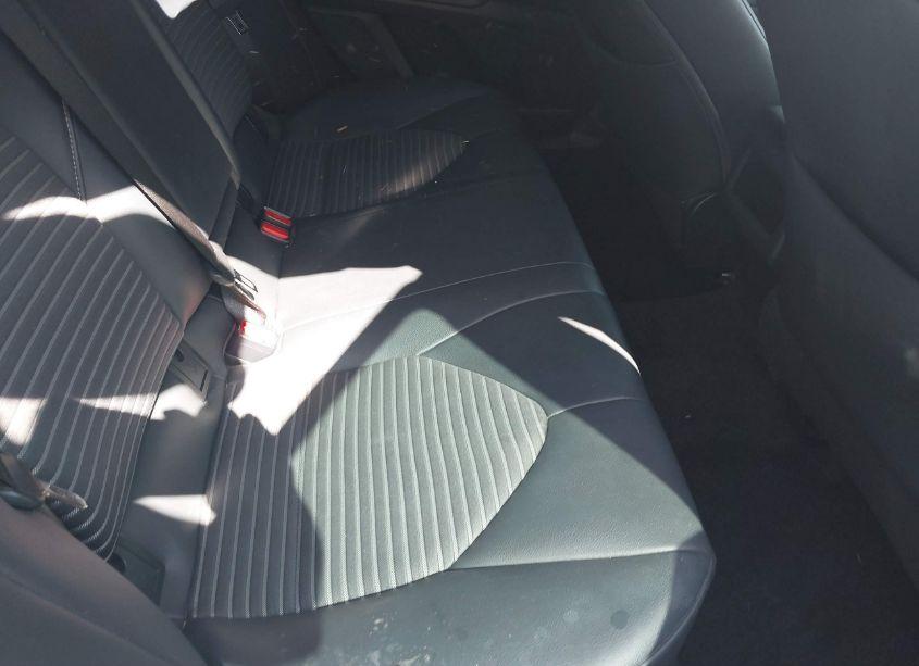 Photo 8 of 2018 Toyota Camry SE (VIN 4T1B11HK9JU666104)