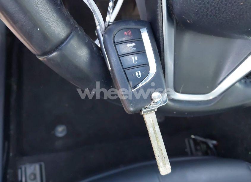 Photo 11 of 2018 Toyota Camry L/LE/XLE/SE/XSE (VIN 4T1B11HK9JU668449)