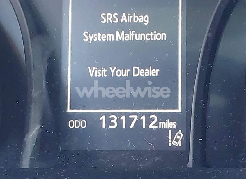 Photo 16 of 2018 Toyota Camry L/LE/XLE/SE/XSE (VIN 4T1B11HK9JU668449)