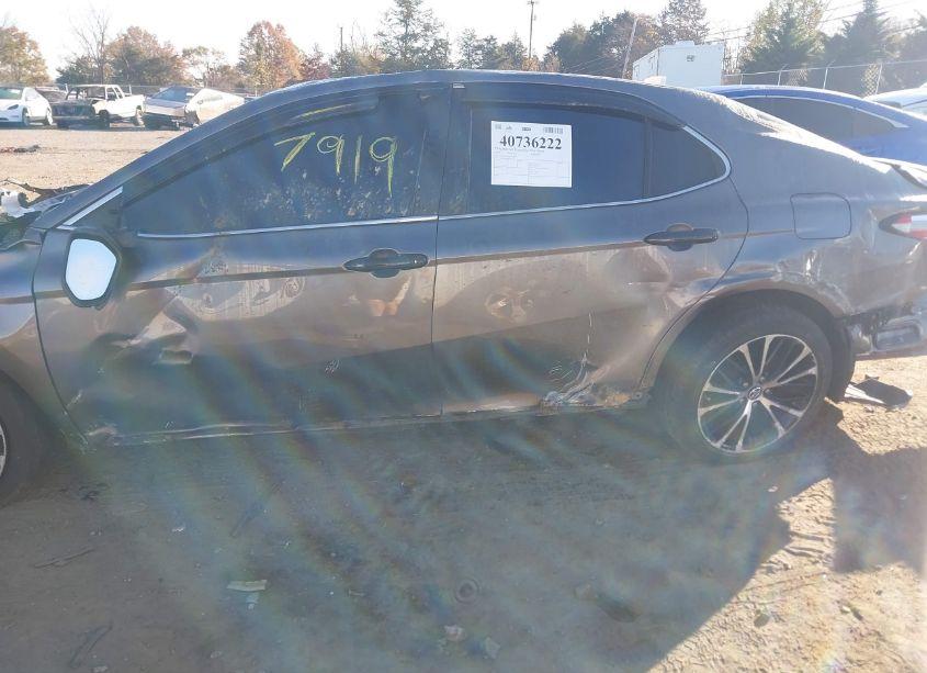 Photo 14 of 2019 Toyota Camry SE (VIN 4T1B11HK9KU169877)