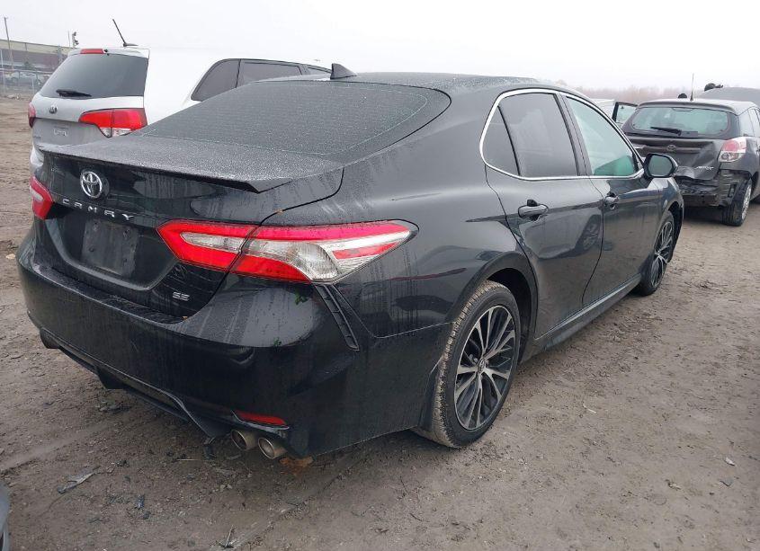 Photo 4 of 2019 Toyota Camry SE (VIN 4T1B11HK9KU174822)