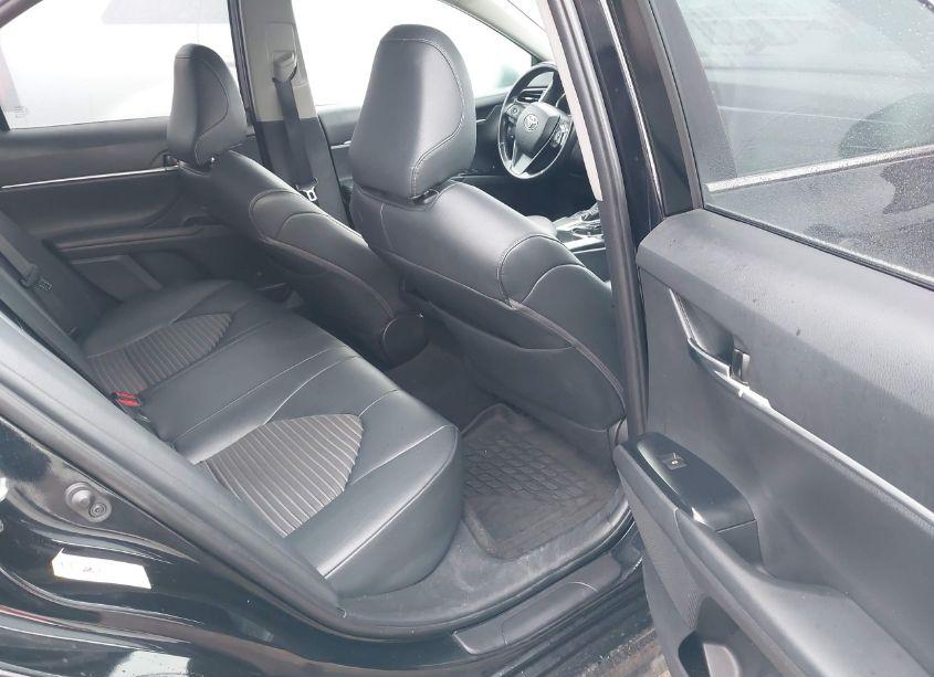 Photo 8 of 2019 Toyota Camry SE (VIN 4T1B11HK9KU174822)