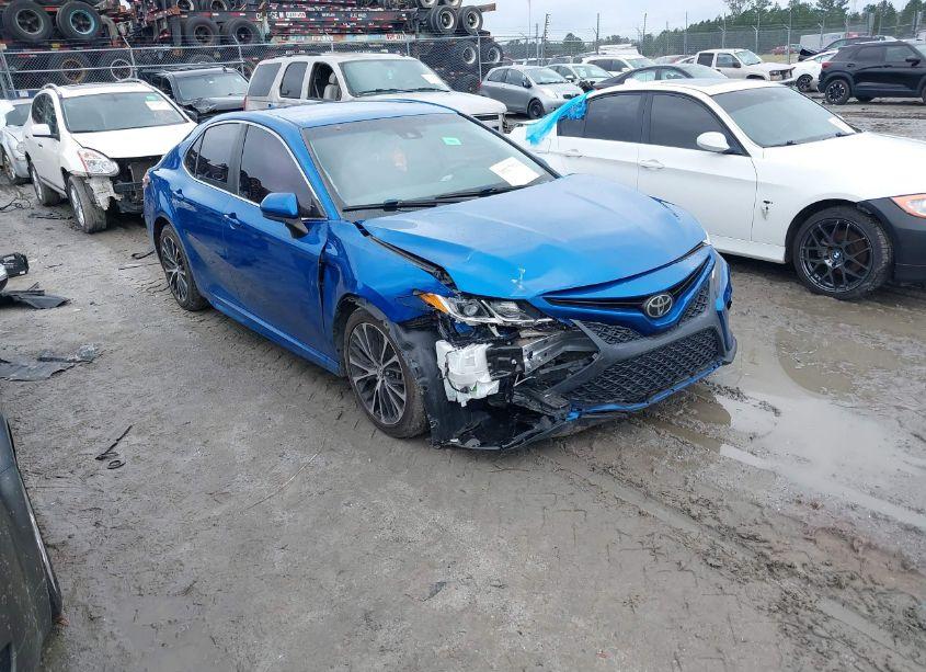 2019 Toyota Camry SE (VIN 4T1B11HK9KU177672) main photo