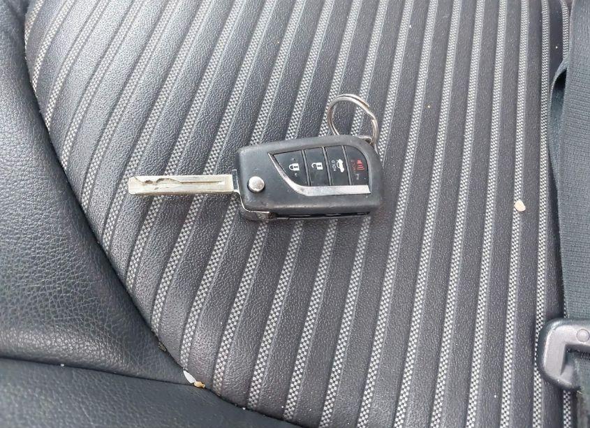 Photo 11 of 2019 Toyota Camry SE (VIN 4T1B11HK9KU177672)