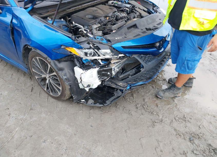 Photo 6 of 2019 Toyota Camry SE (VIN 4T1B11HK9KU177672)