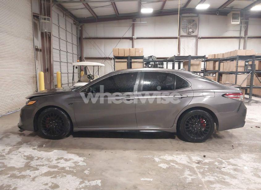 Photo 14 of 2019 Toyota Camry SE (VIN 4T1B11HK9KU178482)