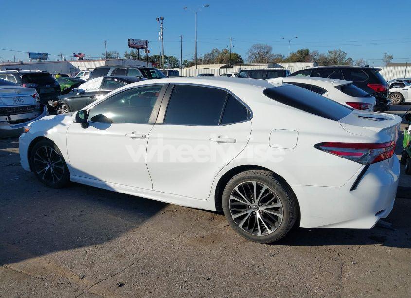 Photo 13 of 2019 Toyota Camry SE (VIN 4T1B11HK9KU208113)