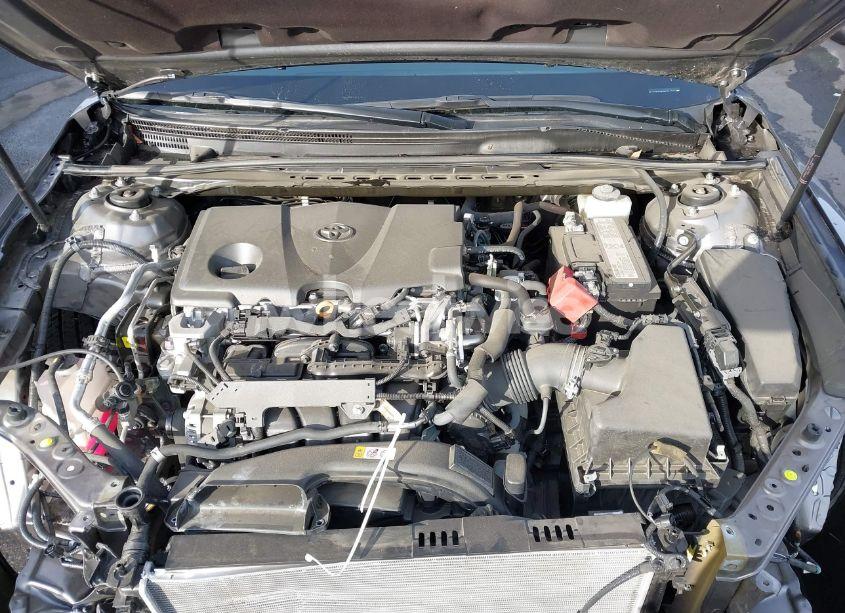 Photo 10 of 2019 Toyota Camry LE (VIN 4T1B11HK9KU241015)