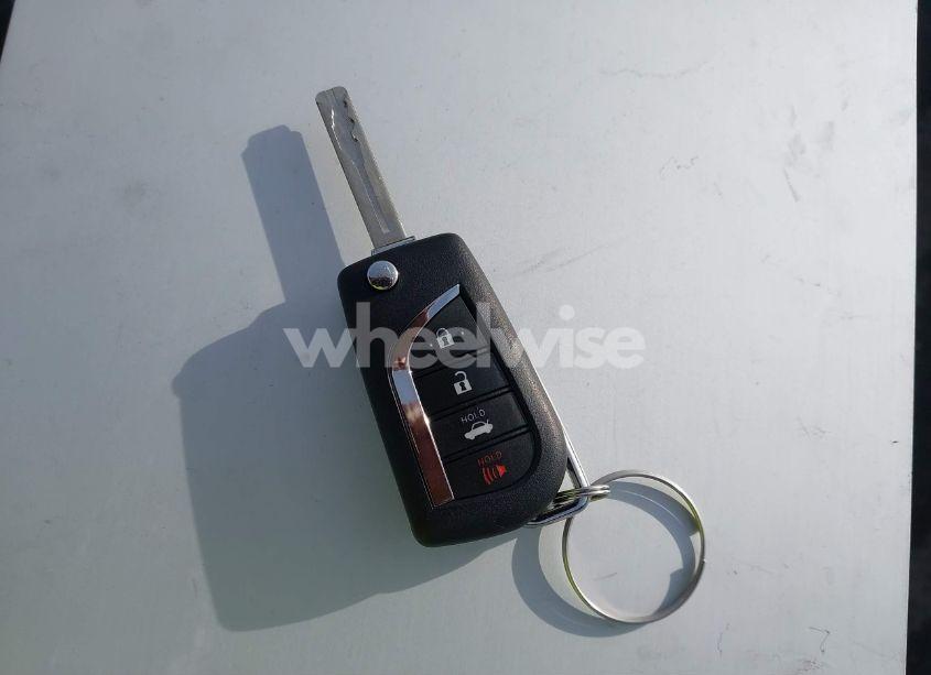 Photo 11 of 2019 Toyota Camry LE (VIN 4T1B11HK9KU241015)