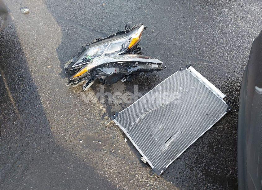 Photo 12 of 2019 Toyota Camry LE (VIN 4T1B11HK9KU241015)