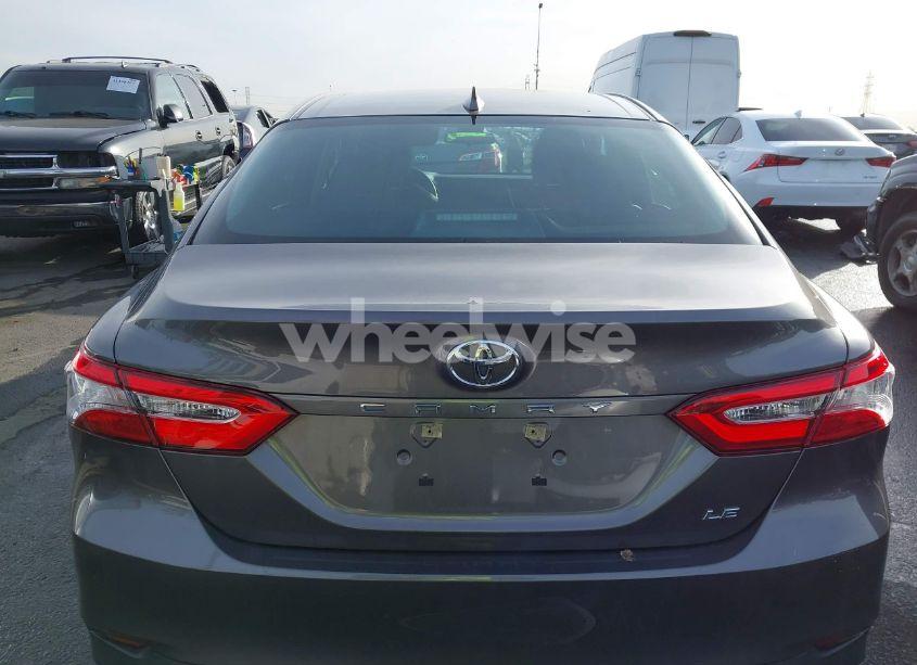 Photo 17 of 2019 Toyota Camry LE (VIN 4T1B11HK9KU241015)