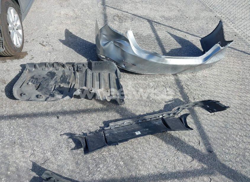 Photo 12 of 2019 Toyota Camry LE (VIN 4T1B11HK9KU241760)