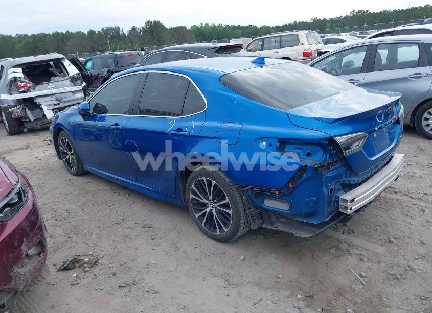 Photo 3 of 2019 Toyota Camry SE (VIN 4T1B11HK9KU241905)
