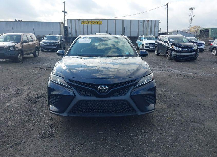 Photo 11 of 2019 Toyota Camry SE (VIN 4T1B11HK9KU244108)