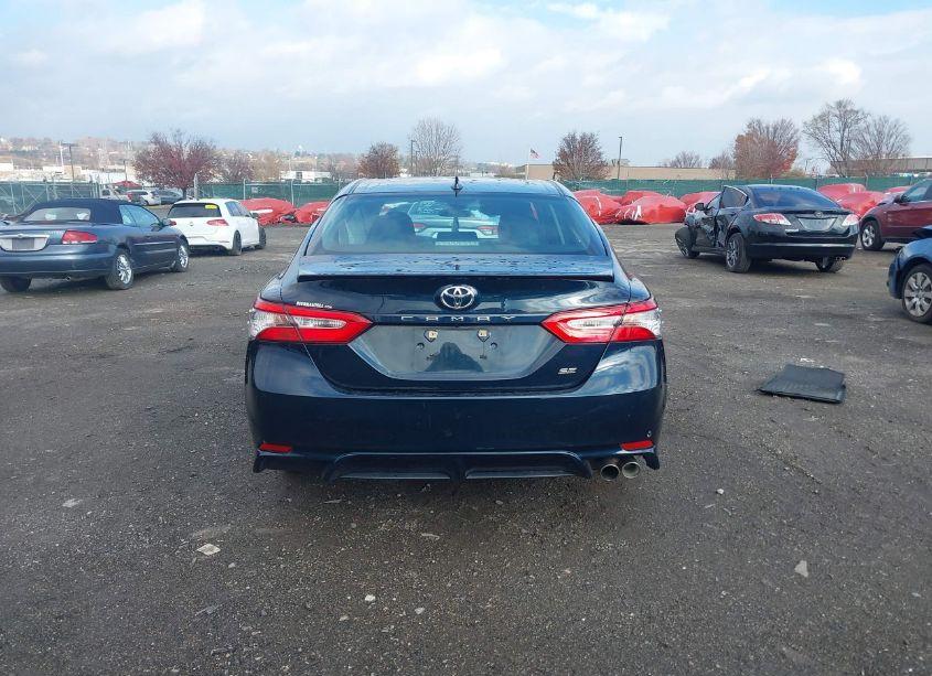 Photo 15 of 2019 Toyota Camry SE (VIN 4T1B11HK9KU244108)