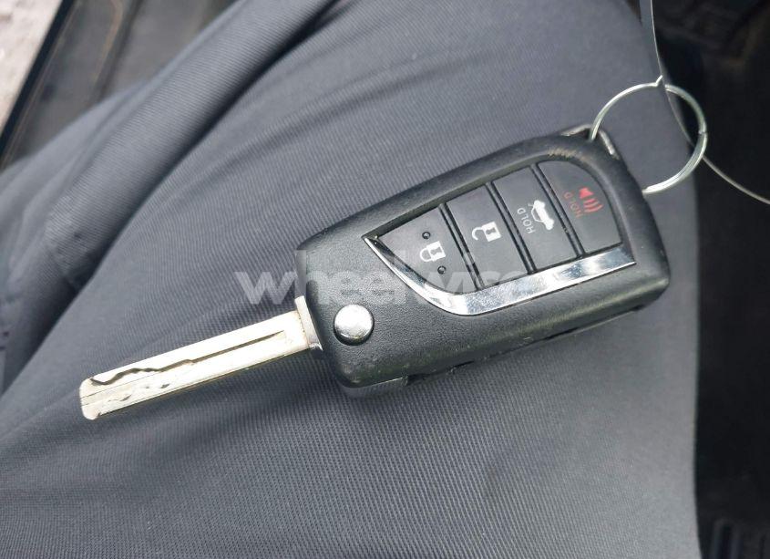 Photo 11 of 2019 Toyota Camry SE (VIN 4T1B11HK9KU245727)