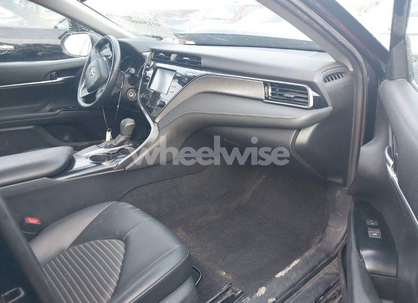 Photo 5 of 2019 Toyota Camry SE (VIN 4T1B11HK9KU245727)