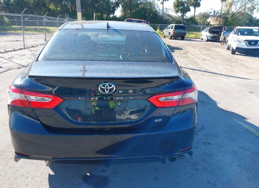 Photo 16 of 2019 Toyota Camry SE (VIN 4T1B11HK9KU266433)