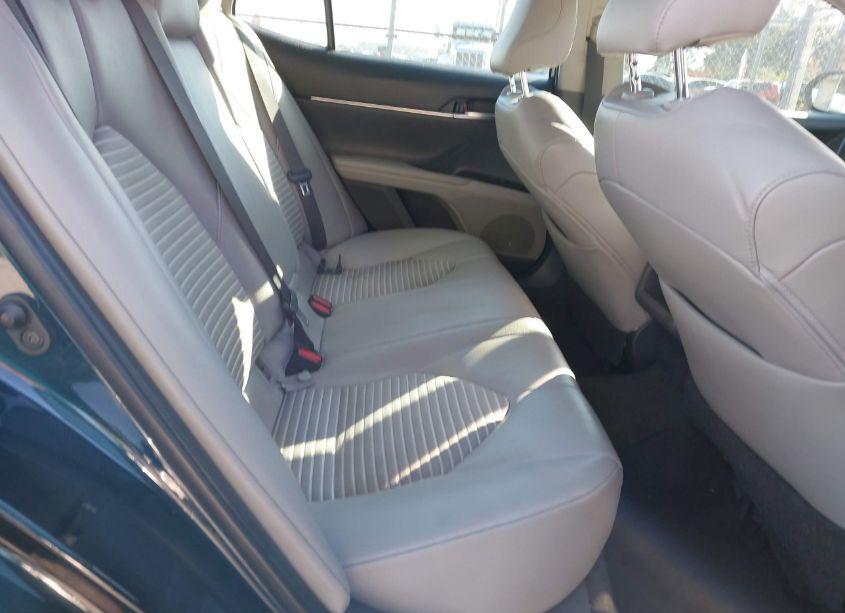 Photo 8 of 2019 Toyota Camry SE (VIN 4T1B11HK9KU266433)