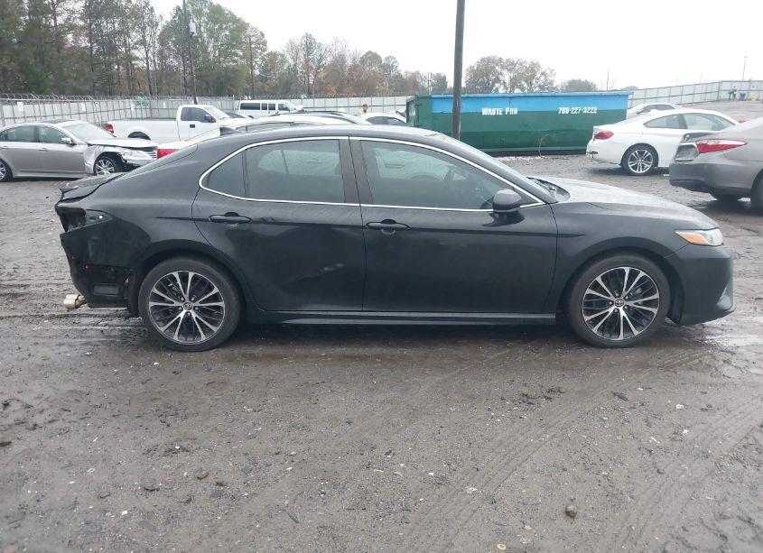 Photo 14 of 2019 Toyota Camry SE (VIN 4T1B11HK9KU277125)