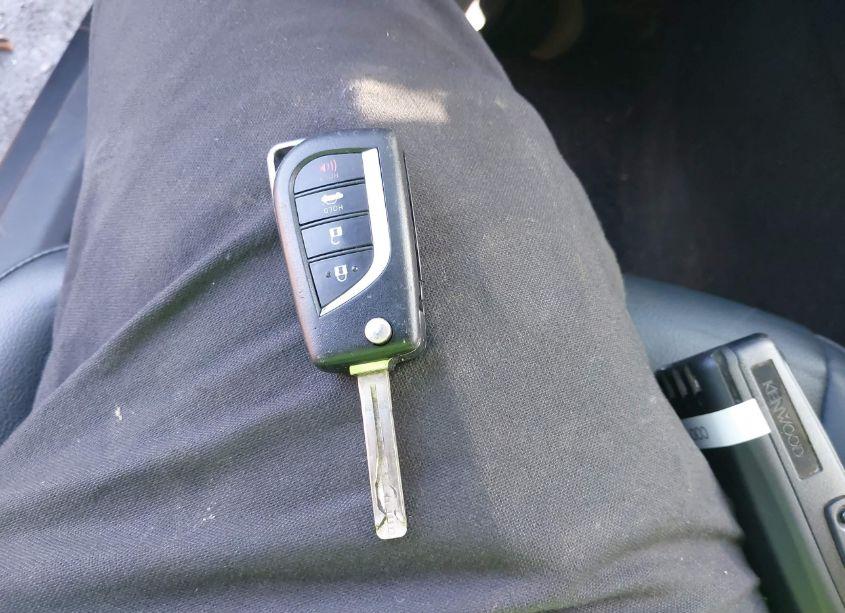 Photo 11 of 2019 Toyota Camry SE (VIN 4T1B11HK9KU691411)