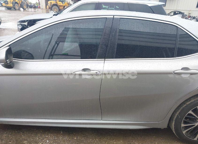 Photo 14 of 2019 Toyota Camry SE (VIN 4T1B11HK9KU698049)