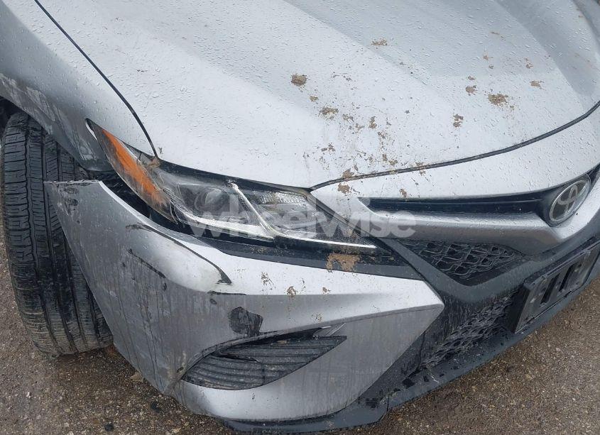 Photo 6 of 2019 Toyota Camry SE (VIN 4T1B11HK9KU698049)