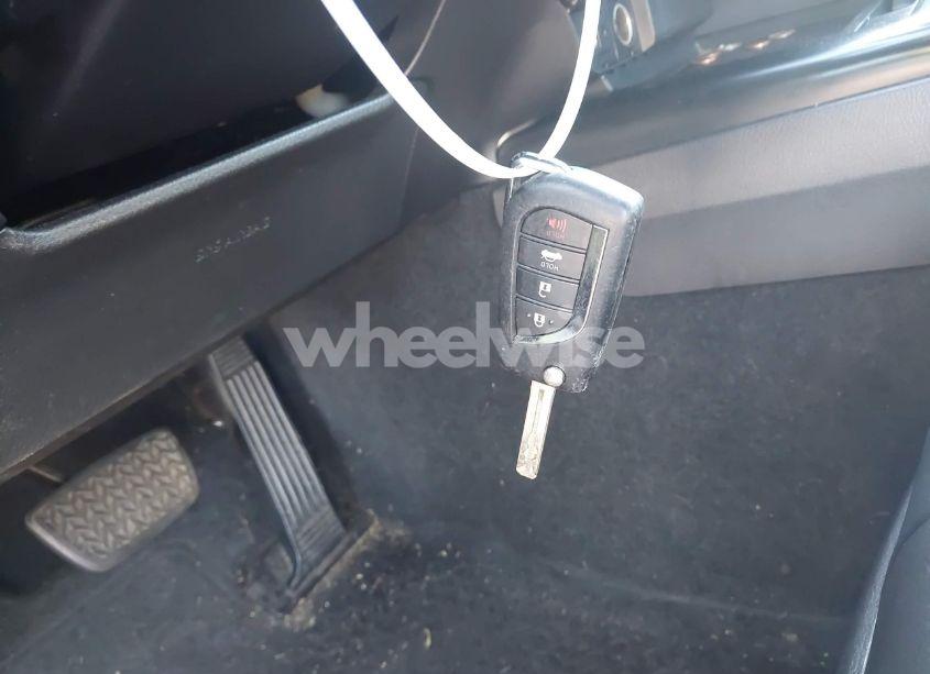 Photo 11 of 2019 Toyota Camry SE (VIN 4T1B11HK9KU706750)