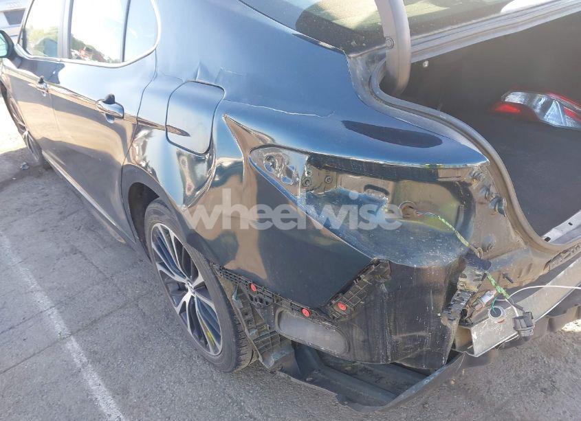 Photo 17 of 2019 Toyota Camry SE (VIN 4T1B11HK9KU706750)