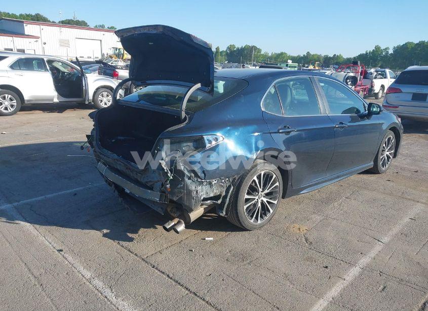 Photo 4 of 2019 Toyota Camry SE (VIN 4T1B11HK9KU706750)