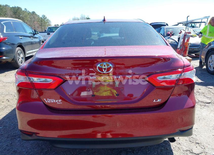 Photo 16 of 2019 Toyota Camry LE (VIN 4T1B11HK9KU708126)