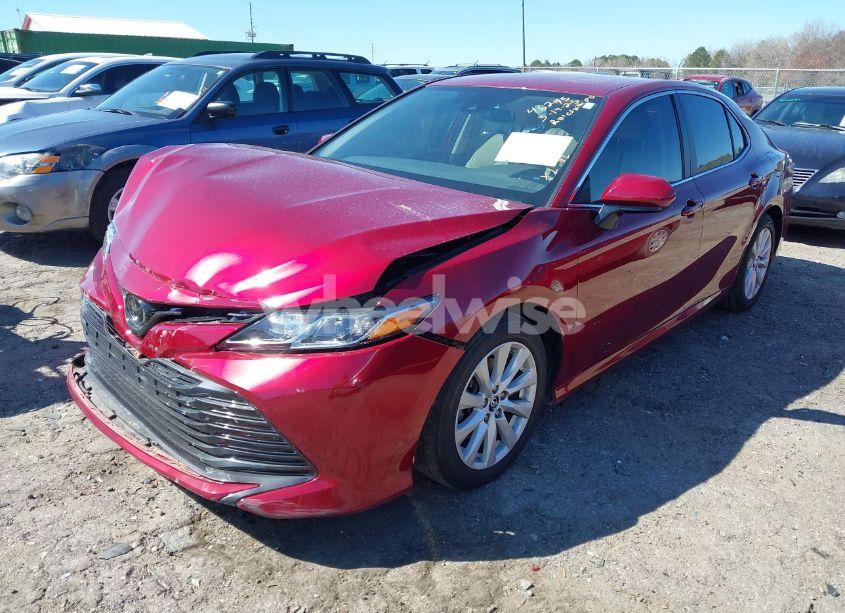Photo 2 of 2019 Toyota Camry LE (VIN 4T1B11HK9KU708126)