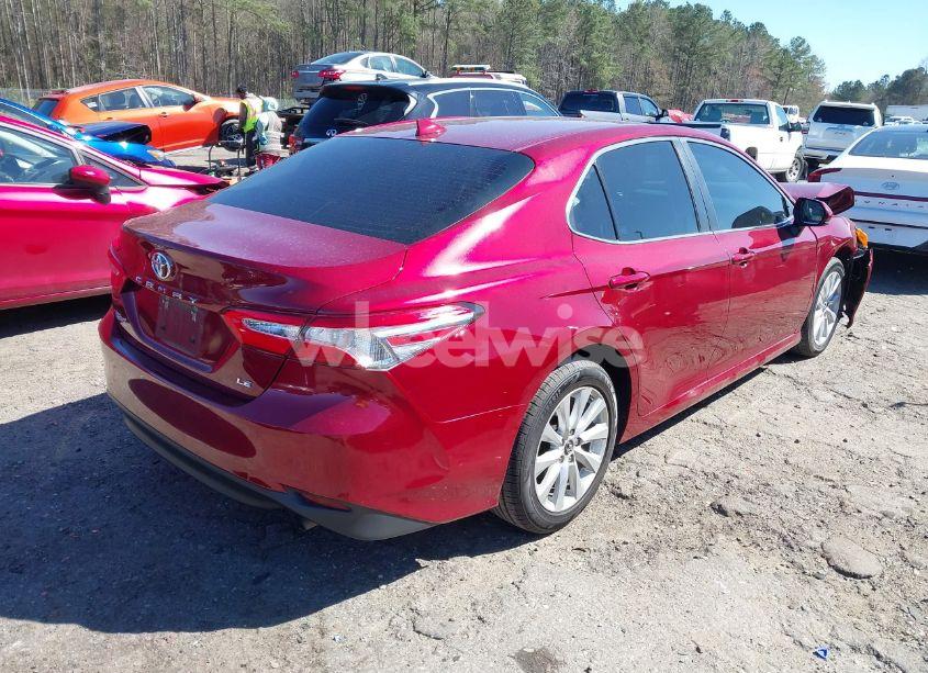 Photo 4 of 2019 Toyota Camry LE (VIN 4T1B11HK9KU708126)