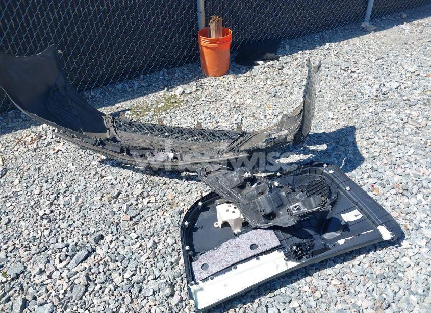 Photo 12 of 2019 Toyota Camry SE (VIN 4T1B11HK9KU713259)