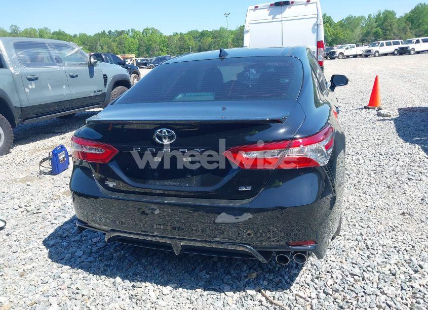 Photo 17 of 2019 Toyota Camry SE (VIN 4T1B11HK9KU713259)