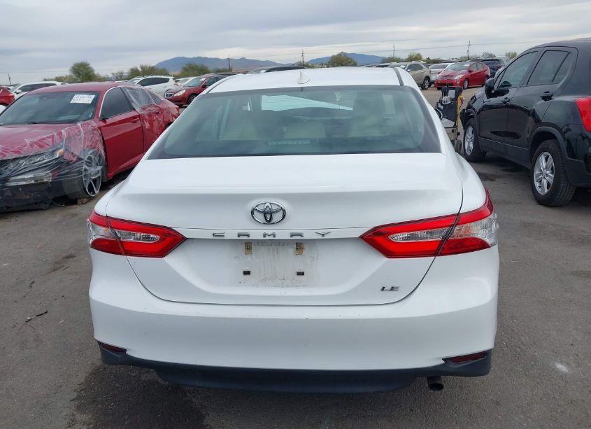 Photo 17 of 2019 Toyota Camry LE (VIN 4T1B11HK9KU730532)