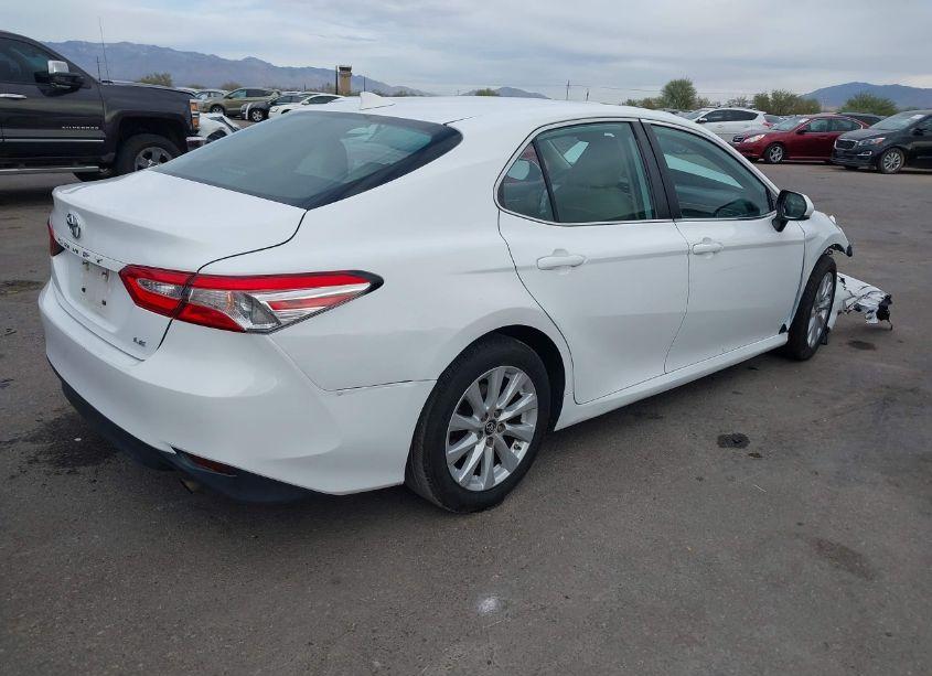 Photo 4 of 2019 Toyota Camry LE (VIN 4T1B11HK9KU730532)