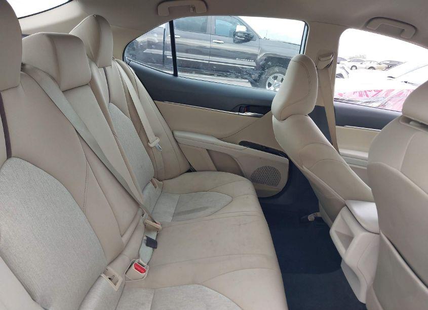 Photo 8 of 2019 Toyota Camry LE (VIN 4T1B11HK9KU730532)