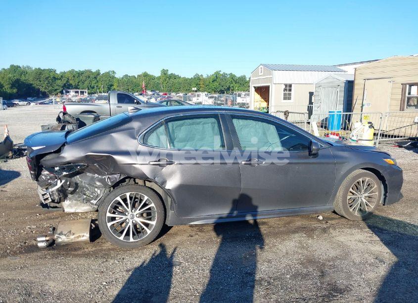 Photo 13 of 2019 Toyota Camry SE (VIN 4T1B11HK9KU740204)