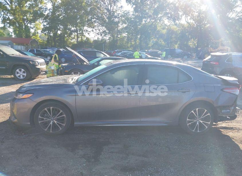 Photo 14 of 2019 Toyota Camry SE (VIN 4T1B11HK9KU740204)